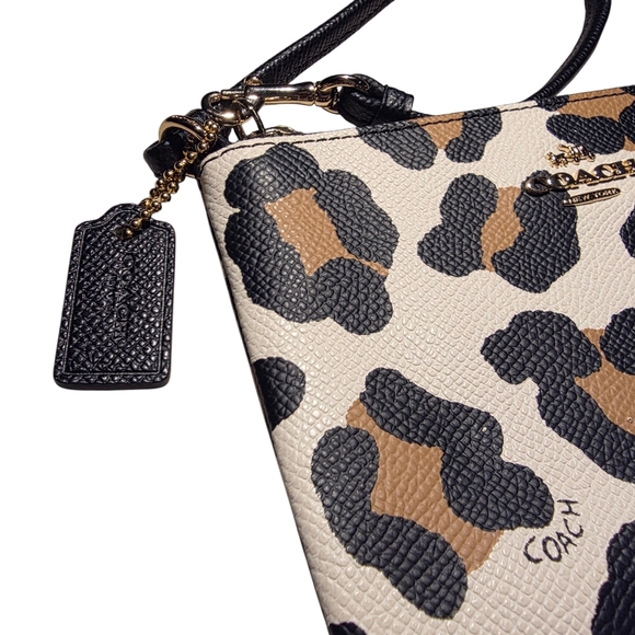 COACH NWOT Ocelot Print Leather Corner Zip Wristlet - Picture 2 of 4